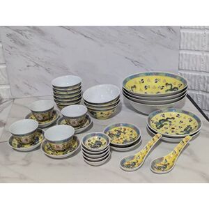 Vintage Porcelain Mun Shou Longevity Yellow Dragon 32 Piece Luncheon Set